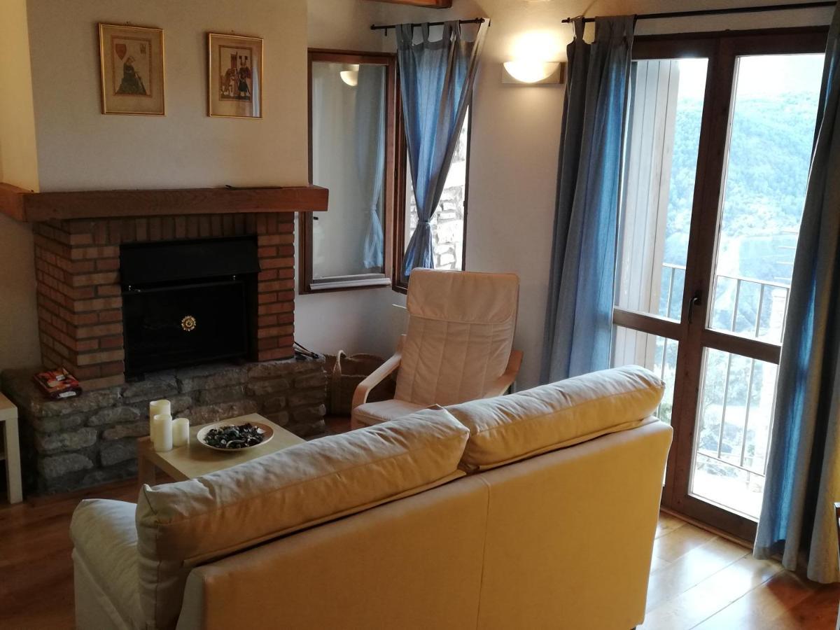 Coqueto Apartamento Duplex En Roda de Isábena Extérieur photo